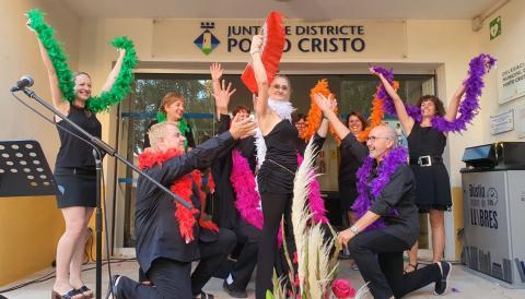 Batall Teatre ha iniciat el seu pregó a ritme de Cabaret. 