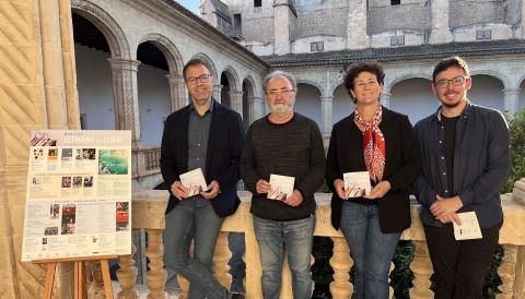 El batle, Miquel Oliver; amb el director de les Biblioteques Municipals, Antoni Ferrer; la delegada de Porto Cristo, Antònia Llodrà; i el delegat de Cultura, Ferran Montero. 