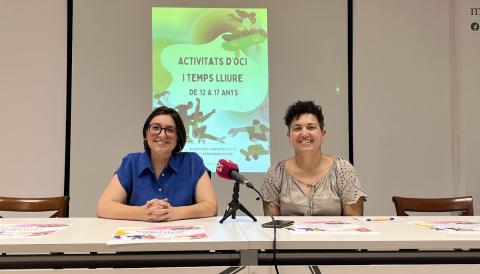 Carme Gomila i Maria Antònia Genovard aquest dilluns de matí en roda de premsa. 