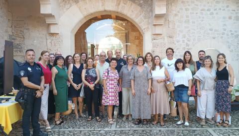 Reunió de l'Ajuntament de Manacor amb els directius de tots els centres educatius del municipi. 