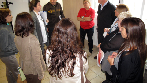 CATALINA CIRER VISITA LES DEPENDÈNCIES D'IMAS A MANACOR
