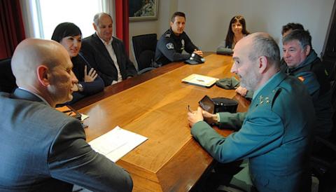 RECEPCIÓ DEL BATLE DE MANACOR AL NOU CAPITÀ  DE LA COMPANYIA DE LA GUÀRDIA CIVIL DE MANACOR