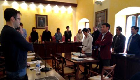 El Ple de l'Ajuntament de Manacor guarda un minut de silenci en memòria  de les víctimes de l'11-M