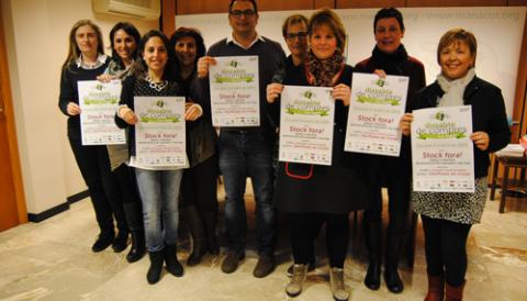 EL CARRER JOAN SEGURA ACULL DISSABTE 5 D'ABRIL 'STOCK FORA!'