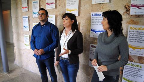 PRESENTADA LA CAMPANYA DE DINAMITZACIÓ LINGÜÍSTICA  I COMERCIAL 'PARAULES AMB ARRELS'