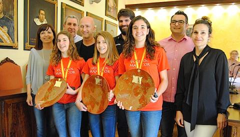 L’AJUNTAMENT DE MANACOR  OFEREIX UNA RECEPCIÓ AL CLUB  VOLEIBOL MANACOR