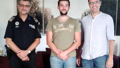 Pren possessió Jaime López com a nou agent de la policia