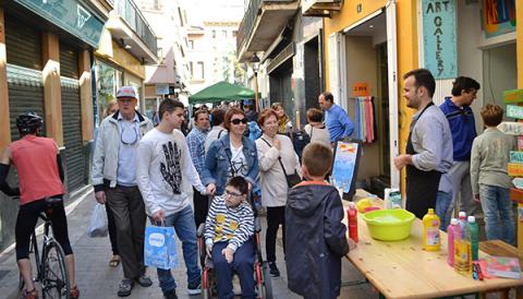 La II Fira Stocks Fora! mostra la diversitat comercial i empresarial de Manacor al centre de vianants