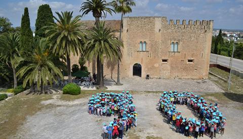 Més de 300 escolars celebren a Manacor el Dia Internacional dels Museus i aprenen del passat a la torre dels Enagistes