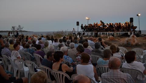La història i la música marquen l'inici de les Festes de s'Illot