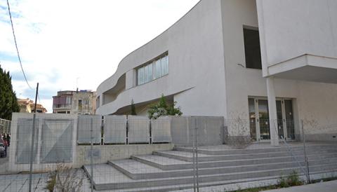 L’Ajuntament contribuirà econòmicament a convertir l’edifici dels Sementals en part del l’escola Simó Ballester