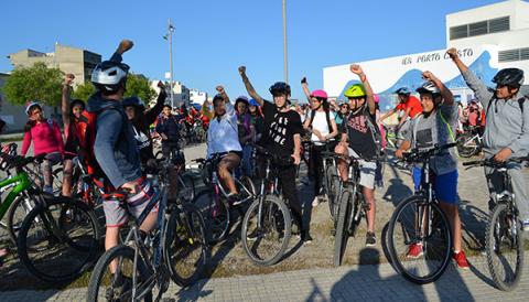 La III Bicicletada Solidària de l’IES Porto Cristo fa camí cap a sa Coma a favor de la Fundació Campaner