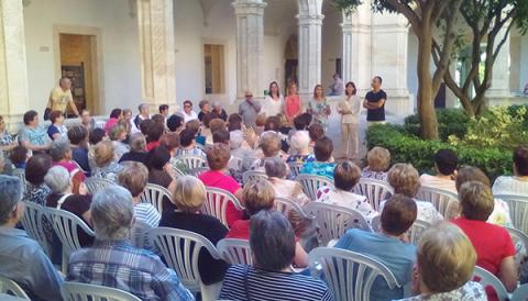 Les associacions de tercera edat de tot el municipi celebren el final de curs de les activitats que ofereix l’Ajuntament