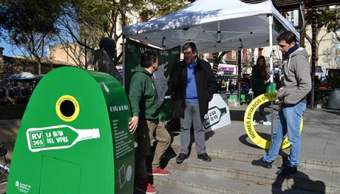 La Ruta del Vidre s’atura a Manacor amb una paradeta informativa al mercat setmanal per donar a conèixer la importància del reciclatge