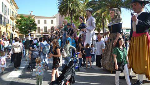 La Trobada de Gegants, l’art i el concert de cloenda encenen la traca final de les Fires i Festes de Manacor