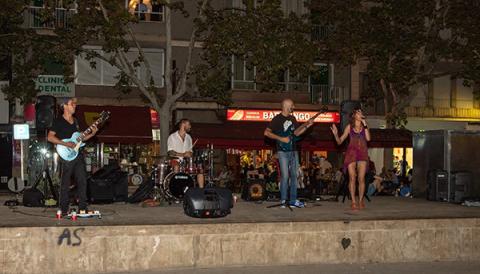 Èxit d’afluència a la XIX Fira Nocturna Artística i Artesana de Sant Jaume