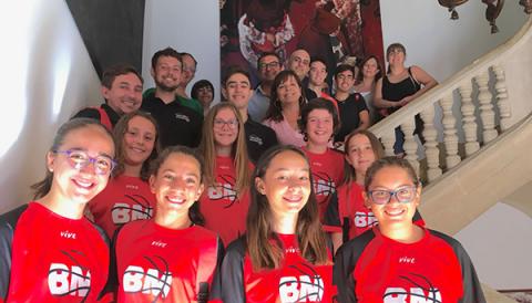 L’Ajuntament reconeix l’enorme tasca de l’equip de bàsquet Mini Femení Especial del club de bàsquet Manacor i els èxits aconseguits.