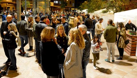 El IV Tast de Cervesa Artesana s’omple de producte local i de solidaritat amb els afectats per la torrentada del Llevant 