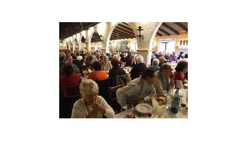 UN MILER DE MAJORS DEL MUNICIPI CELEBREN EL NADAL PLEGATS.