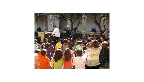 SANT JORDI. DIA DEL LLIBRE AL CALAUSTRE.